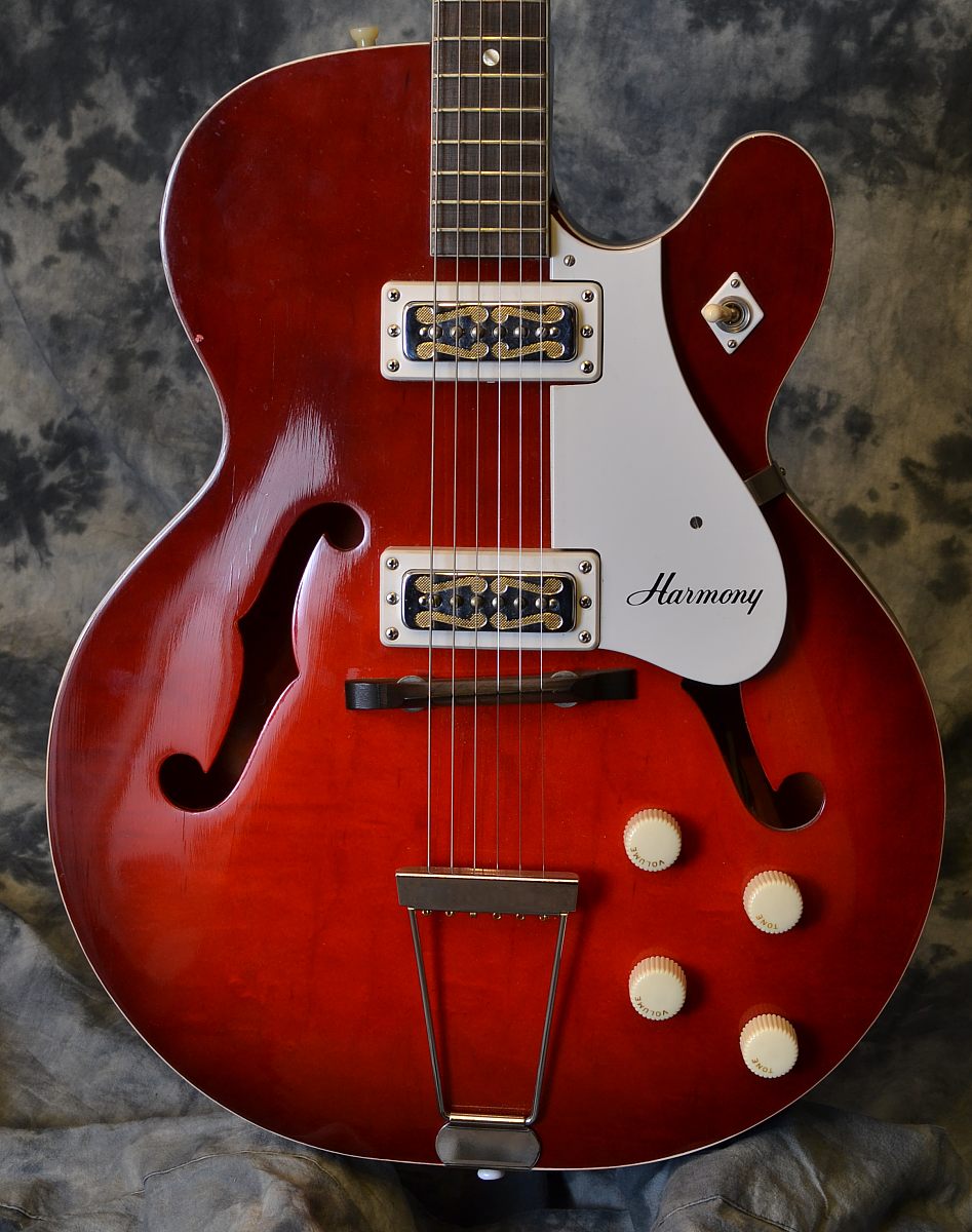 Harmony Rocket 2 H54 1966 | archive.12fret.com